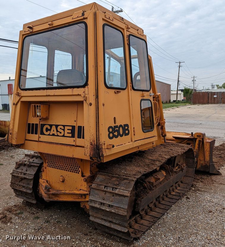 image for item DR6950 1980 Case 850B  dozer