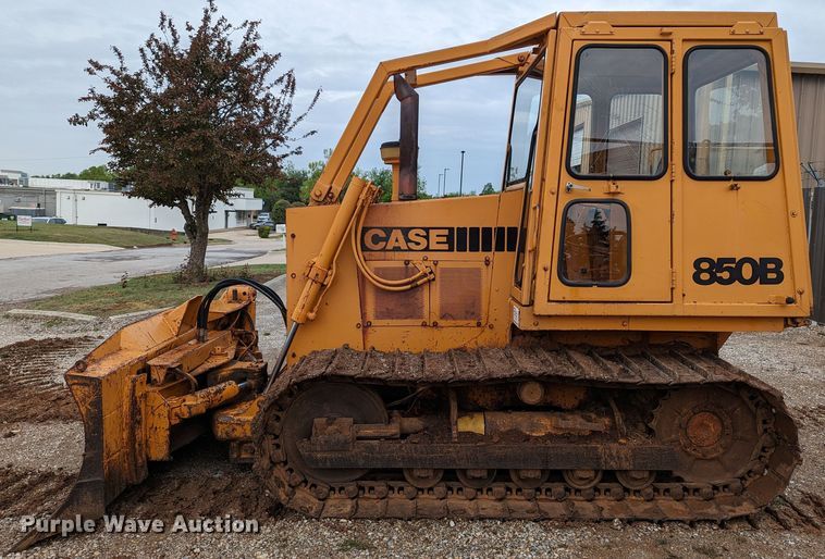 image for item DR6950 1980 Case 850B  dozer