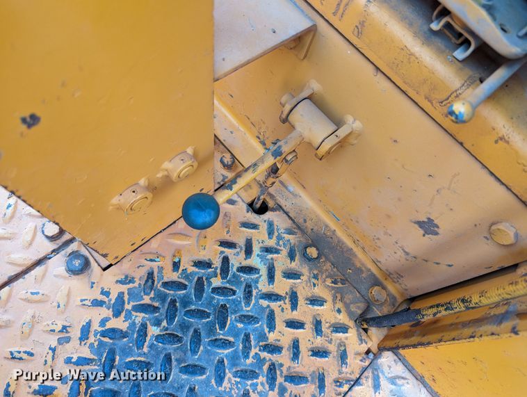 image for item DR6950 1980 Case 850B  dozer