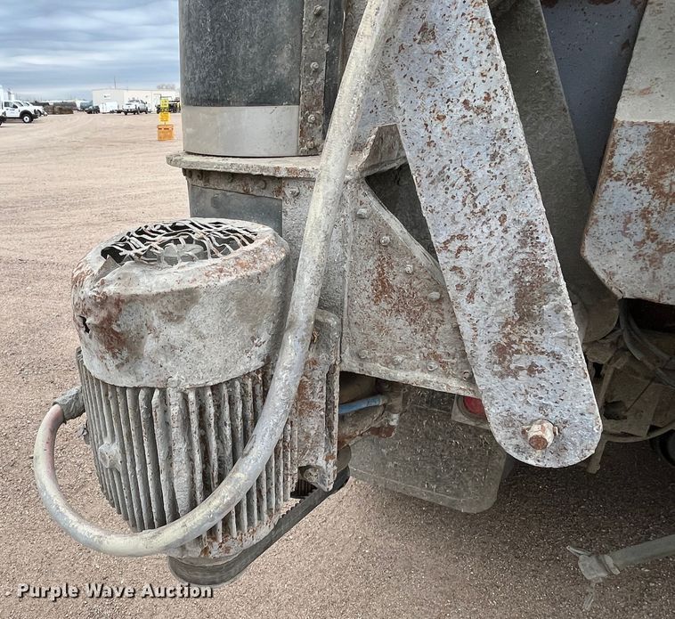 image for item DS1790 1986 Cementech MCD10-100T  volumetric concrete mixer