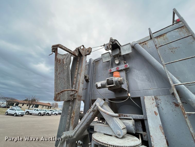 image for item DS1790 1986 Cementech MCD10-100T  volumetric concrete mixer