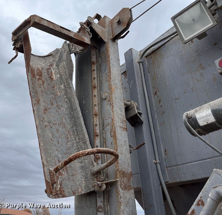 image for item DS1790 1986 Cementech MCD10-100T  volumetric concrete mixer