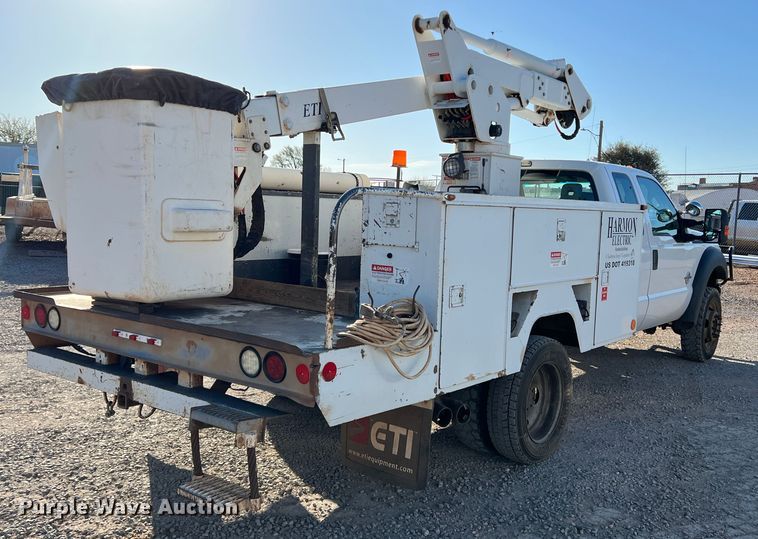 image for item DS2868 2014 Ford F550 Super Duty  SuperCab bucket truck