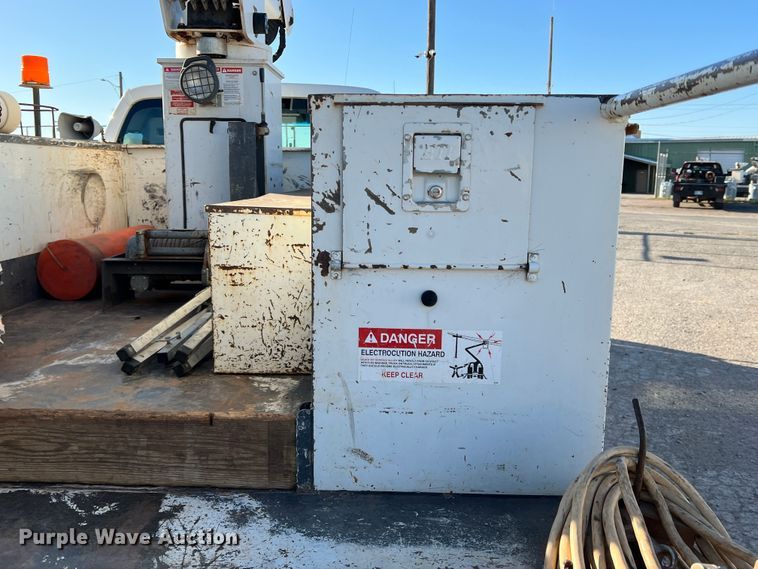 image for item DS2868 2014 Ford F550 Super Duty  SuperCab bucket truck