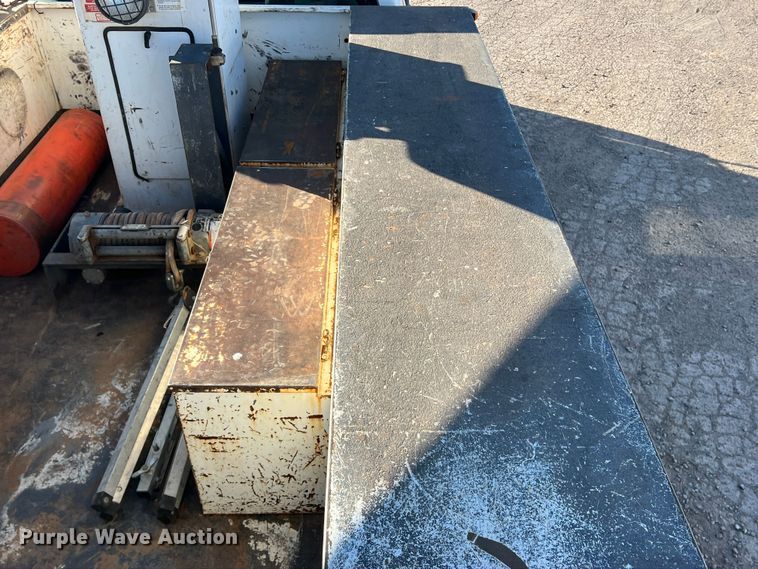 image for item DS2868 2014 Ford F550 Super Duty  SuperCab bucket truck