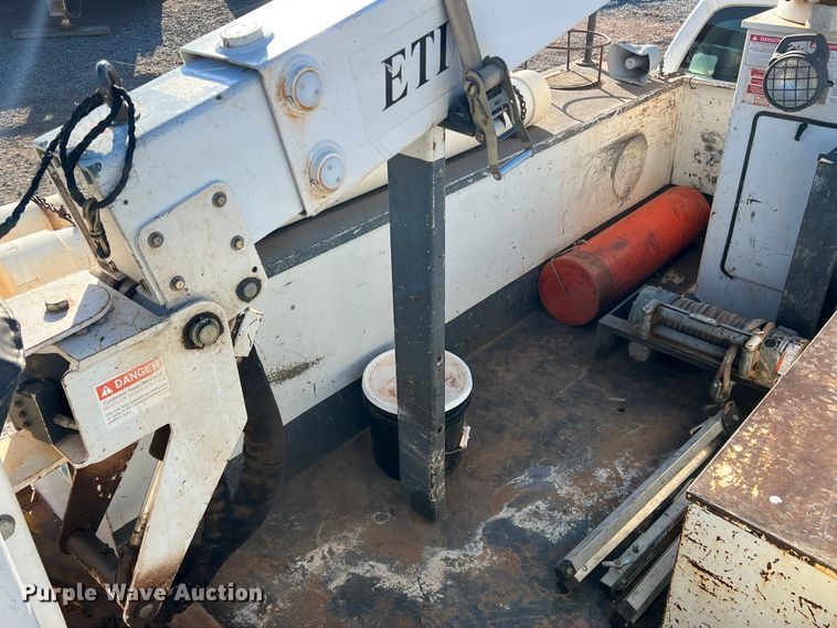 image for item DS2868 2014 Ford F550 Super Duty  SuperCab bucket truck