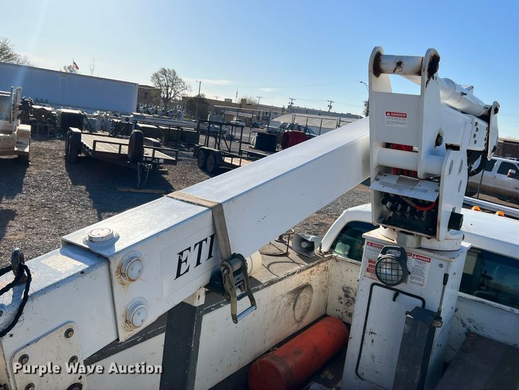 image for item DS2868 2014 Ford F550 Super Duty  SuperCab bucket truck