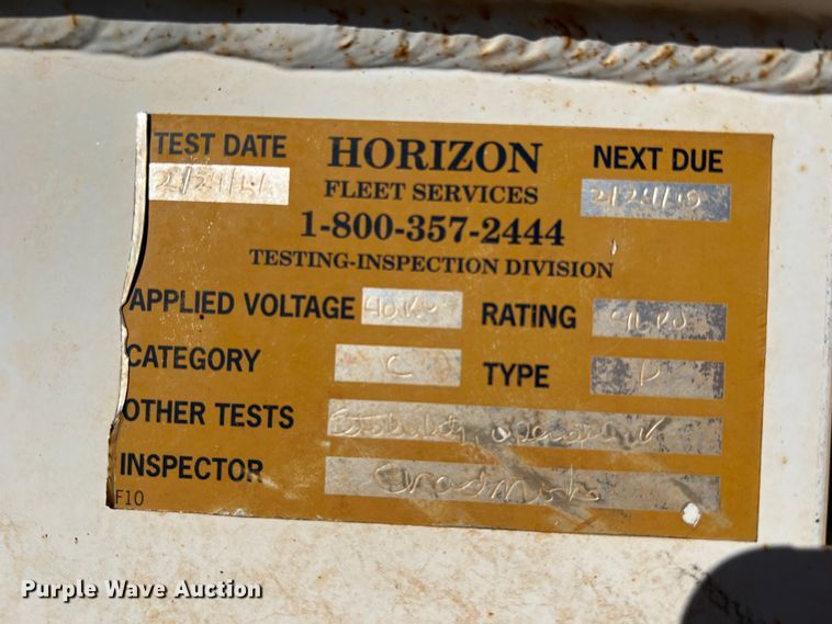 image for item DS2868 2014 Ford F550 Super Duty  SuperCab bucket truck