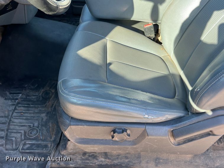 image for item DS2868 2014 Ford F550 Super Duty  SuperCab bucket truck