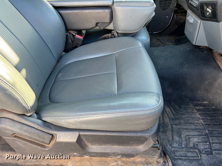 image for item DS2868 2014 Ford F550 Super Duty  SuperCab bucket truck