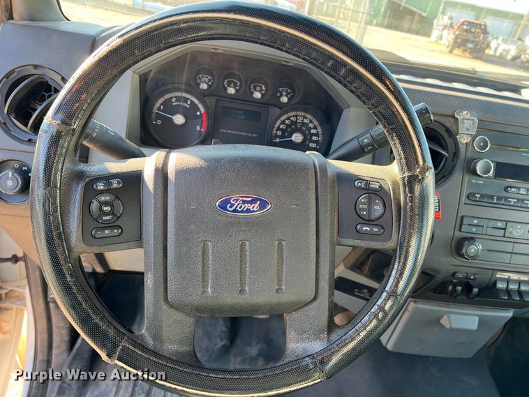 image for item DS2868 2014 Ford F550 Super Duty  SuperCab bucket truck