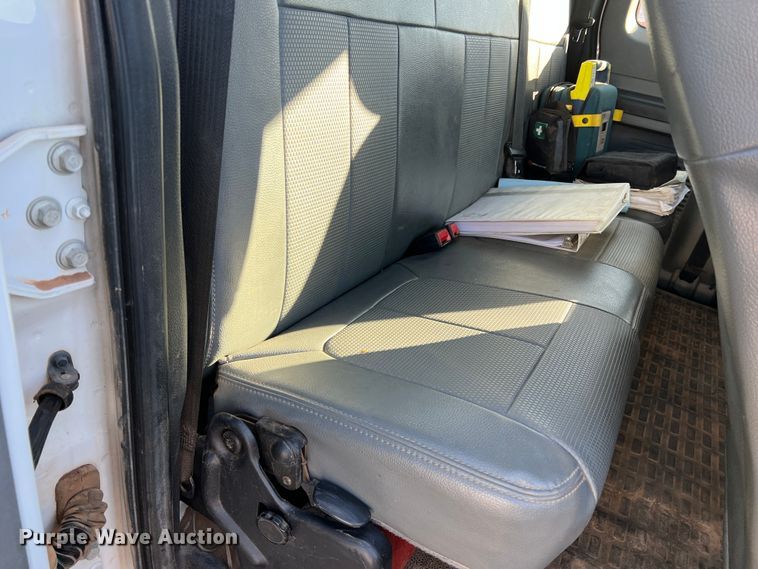 image for item DS2868 2014 Ford F550 Super Duty  SuperCab bucket truck