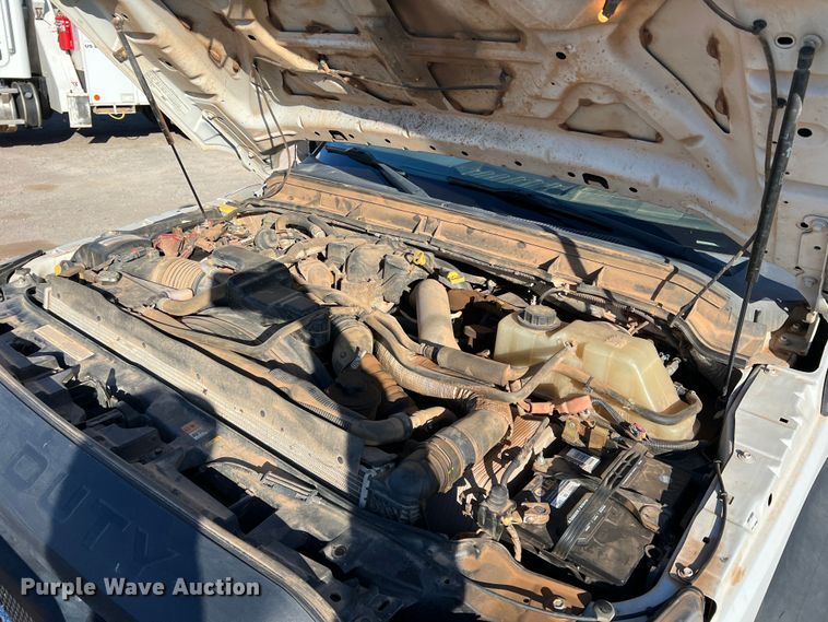 image for item DS2868 2014 Ford F550 Super Duty  SuperCab bucket truck