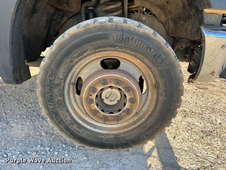 image for item DS2868 2014 Ford F550 Super Duty  SuperCab bucket truck