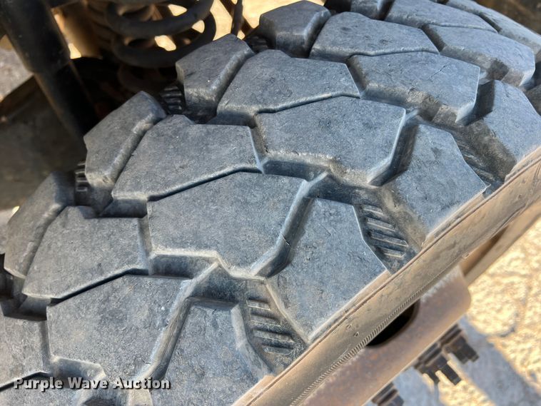 image for item DS2868 2014 Ford F550 Super Duty  SuperCab bucket truck