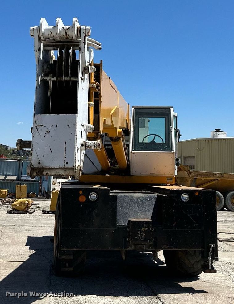 image for item GB9230 Drott 1500CC  crane