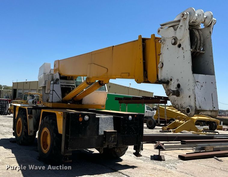 image for item GB9230 Drott 1500CC  crane