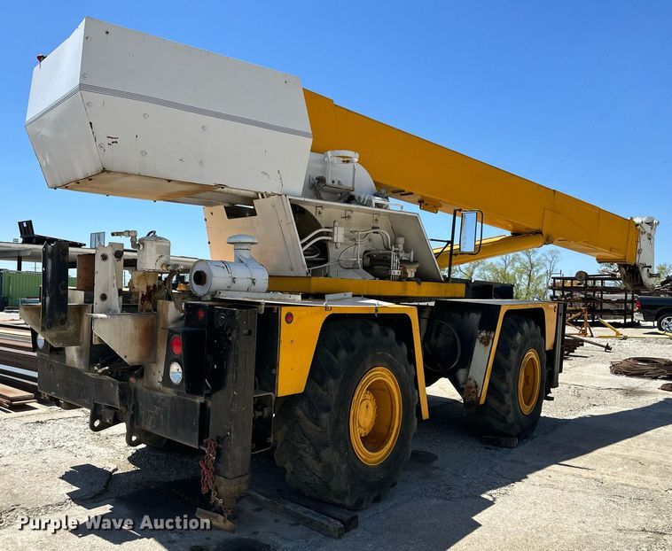 image for item GB9230 Drott 1500CC  crane