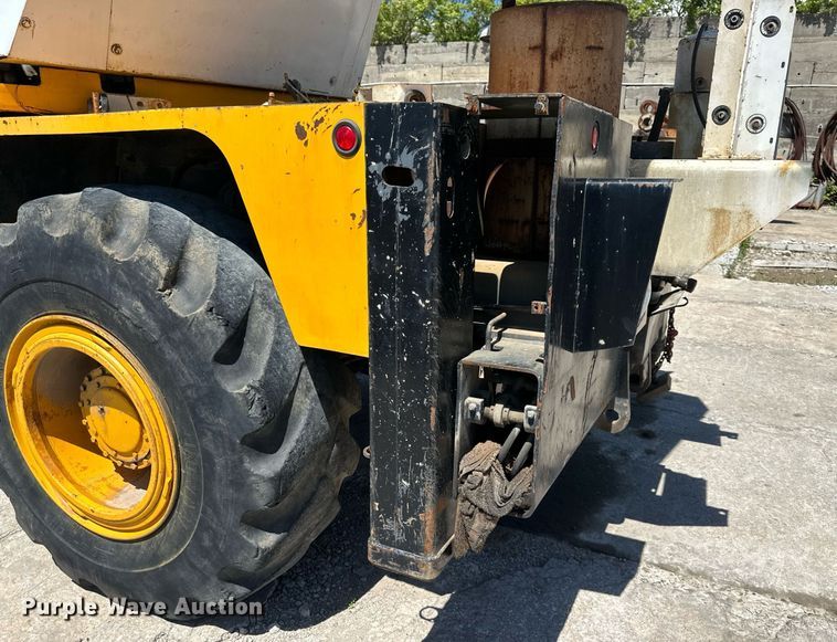 image for item GB9230 Drott 1500CC  crane