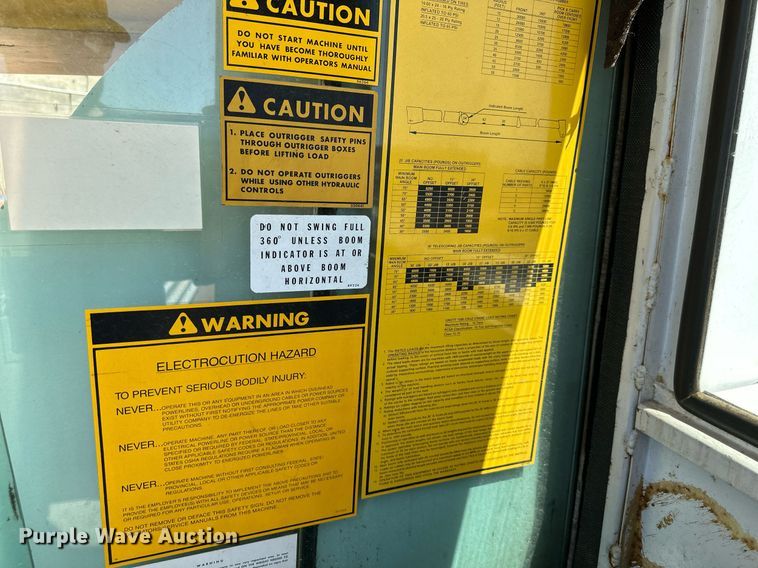 image for item GB9230 Drott 1500CC  crane