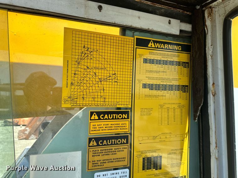 image for item GB9230 Drott 1500CC  crane