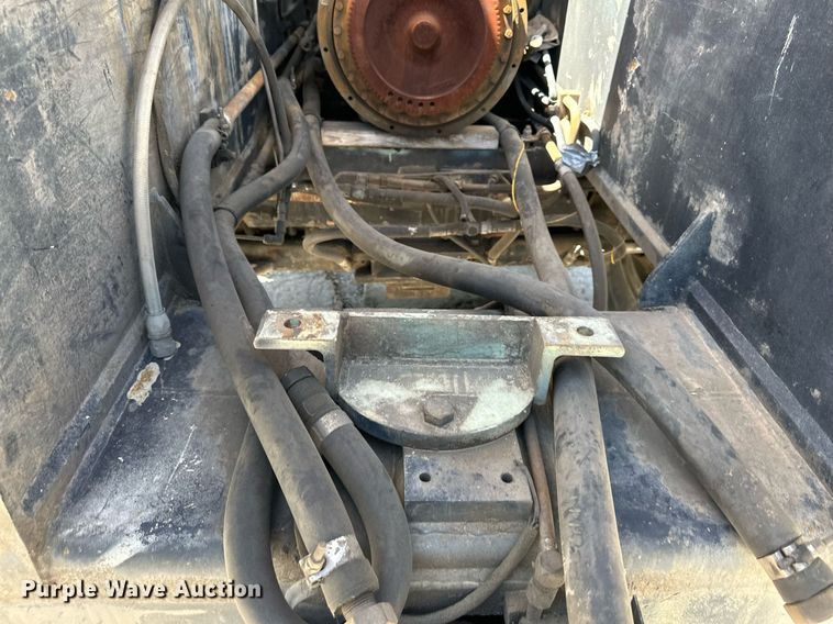 image for item GB9230 Drott 1500CC  crane