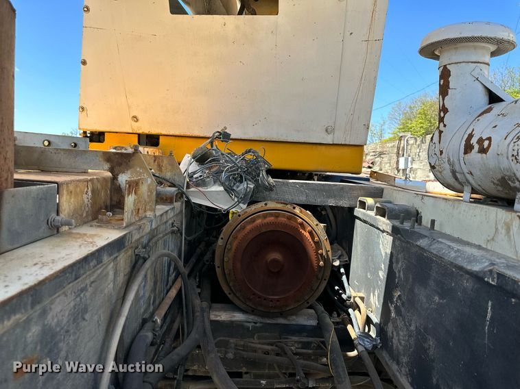 image for item GB9230 Drott 1500CC  crane