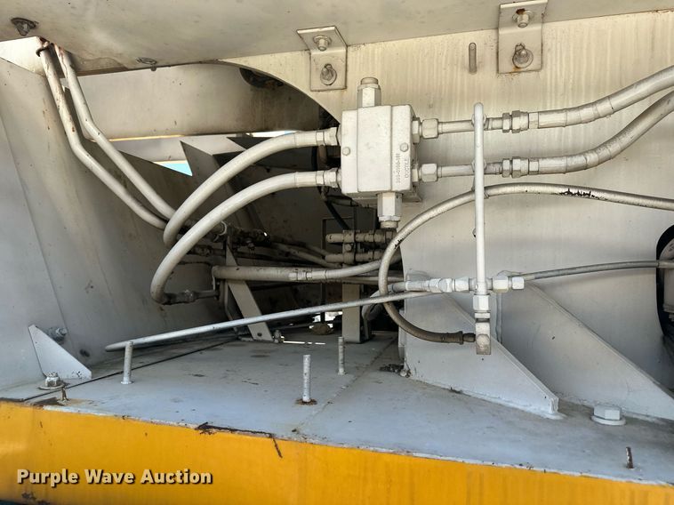 image for item GB9230 Drott 1500CC  crane