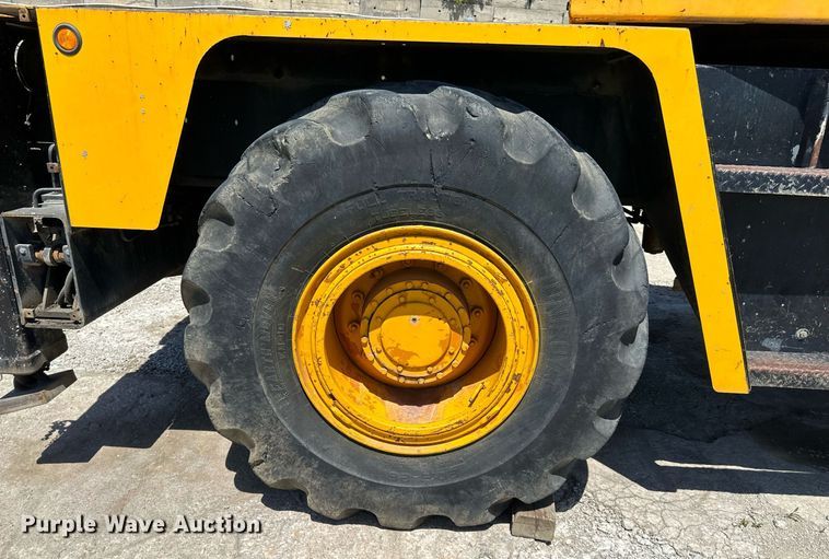 image for item GB9230 Drott 1500CC  crane