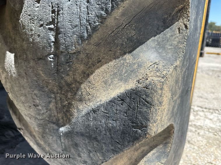 image for item GB9230 Drott 1500CC  crane