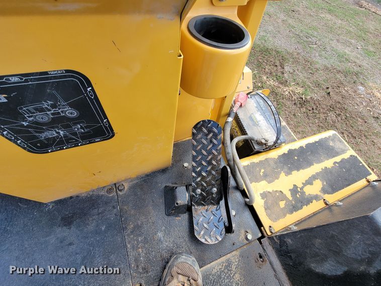 image for item HP9726 2013 Vermeer RTX1250  rock saw