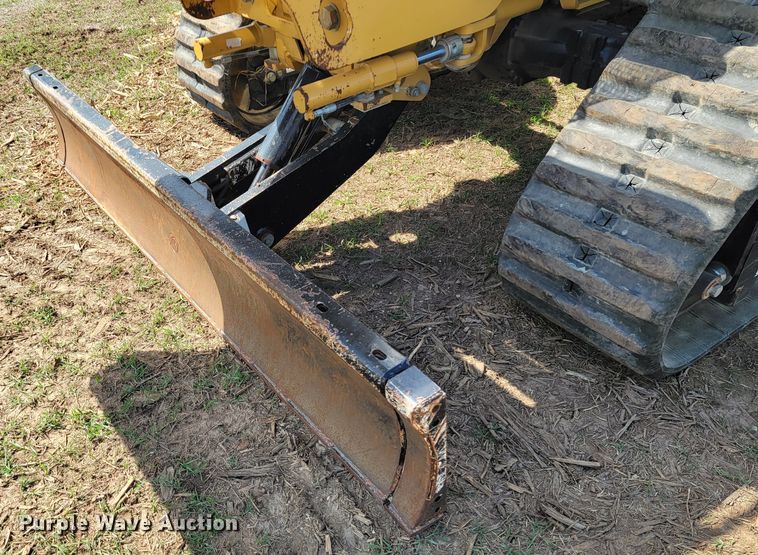 image for item HP9726 2013 Vermeer RTX1250  rock saw