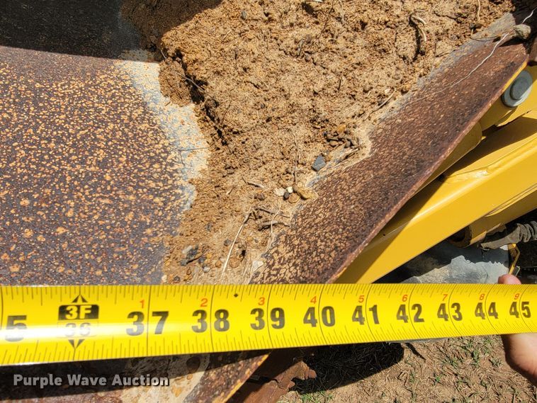 image for item HP9726 2013 Vermeer RTX1250  rock saw