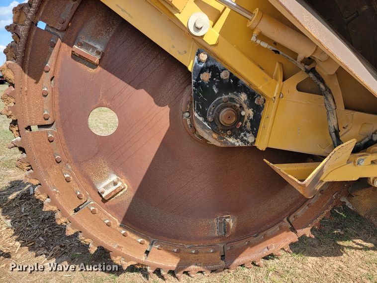 image for item HP9726 2013 Vermeer RTX1250  rock saw