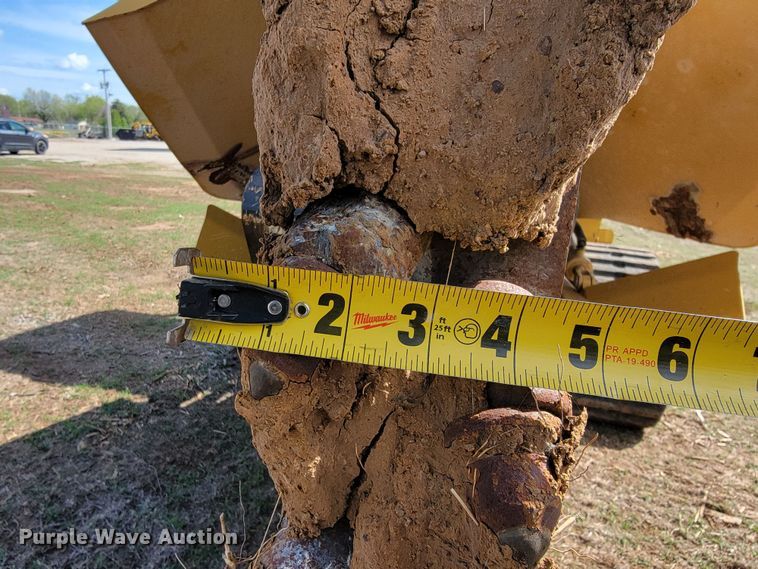 image for item HP9726 2013 Vermeer RTX1250  rock saw