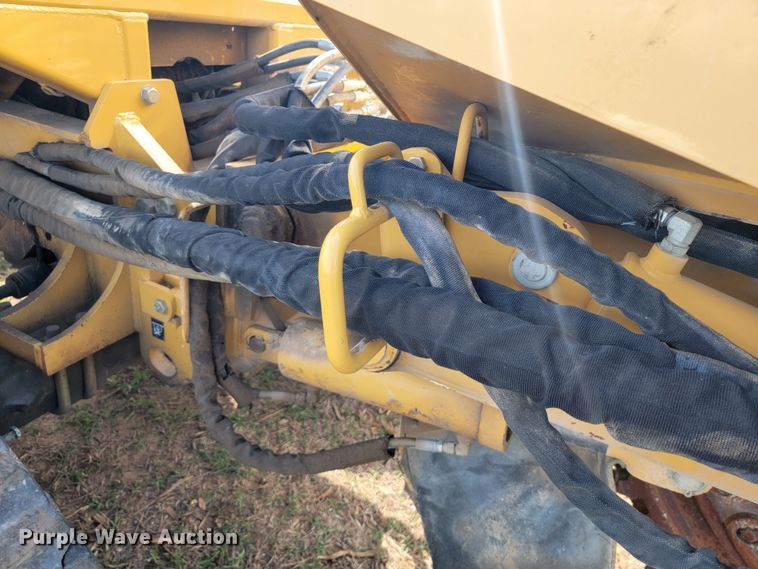 image for item HP9726 2013 Vermeer RTX1250  rock saw