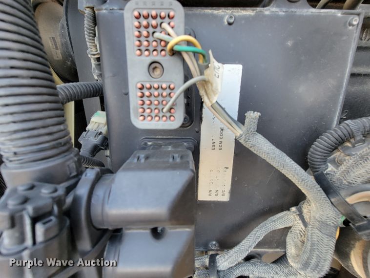 image for item HP9726 2013 Vermeer RTX1250  rock saw