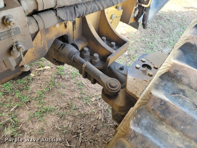 image for item HP9726 2013 Vermeer RTX1250  rock saw