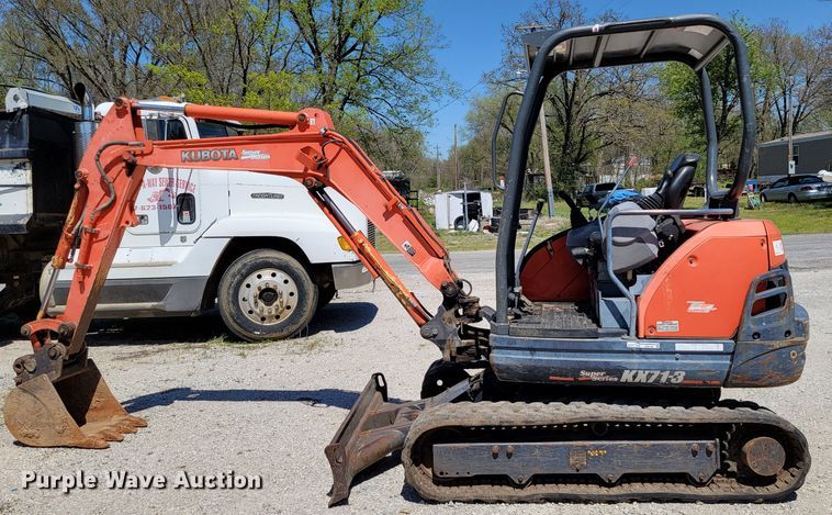 image for item HP9730 2010 Kubota KX71-3 Super Series  mini excavator