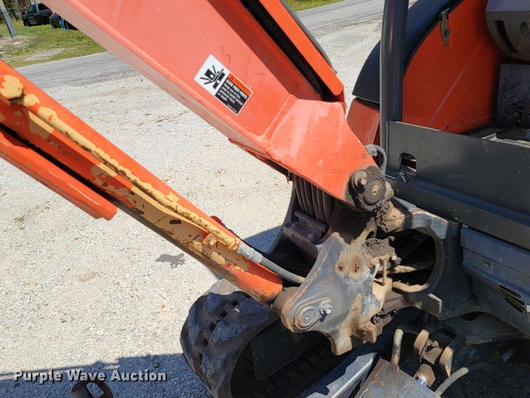 image for item HP9730 2010 Kubota KX71-3 Super Series  mini excavator