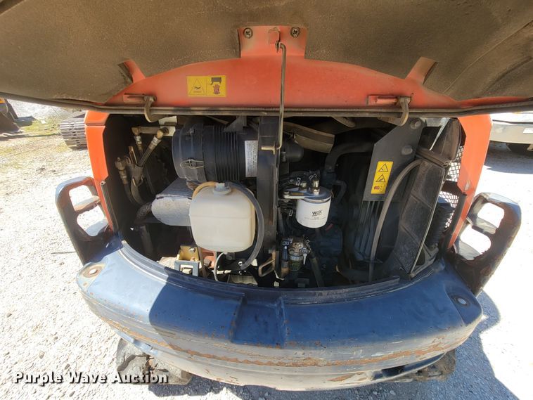 image for item HP9730 2010 Kubota KX71-3 Super Series  mini excavator