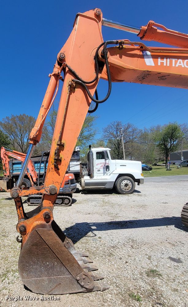 image for item HP9731 1993 Hitachi EX100-2  excavator