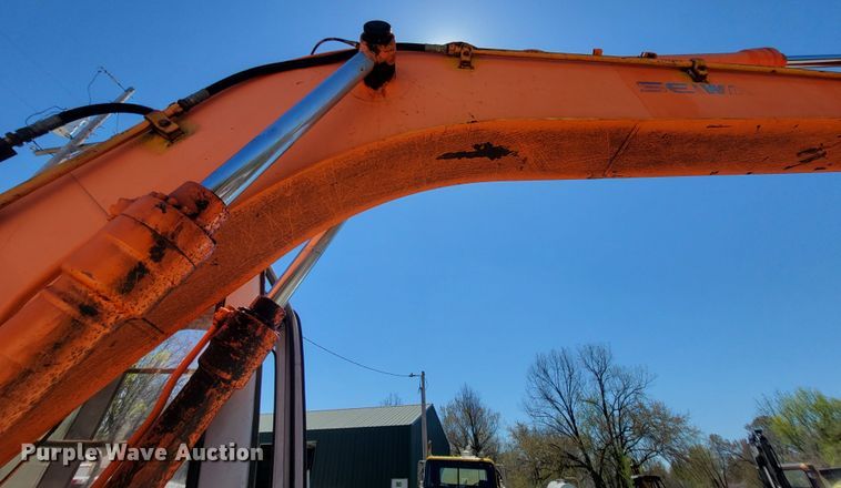 image for item HP9731 1993 Hitachi EX100-2  excavator