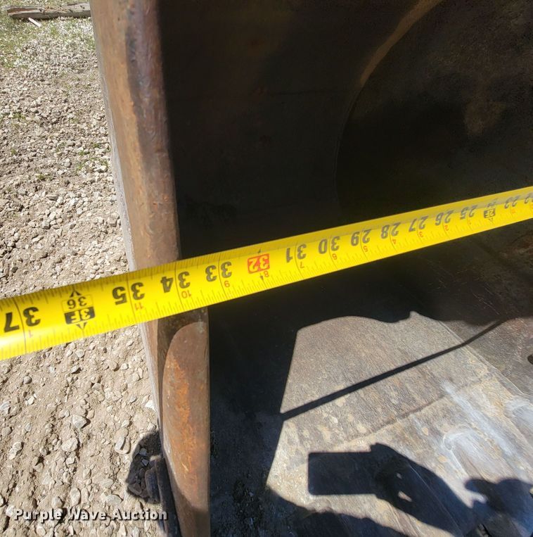 image for item HP9731 1993 Hitachi EX100-2  excavator