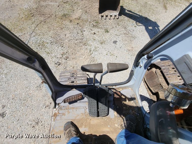 image for item HP9731 1993 Hitachi EX100-2  excavator