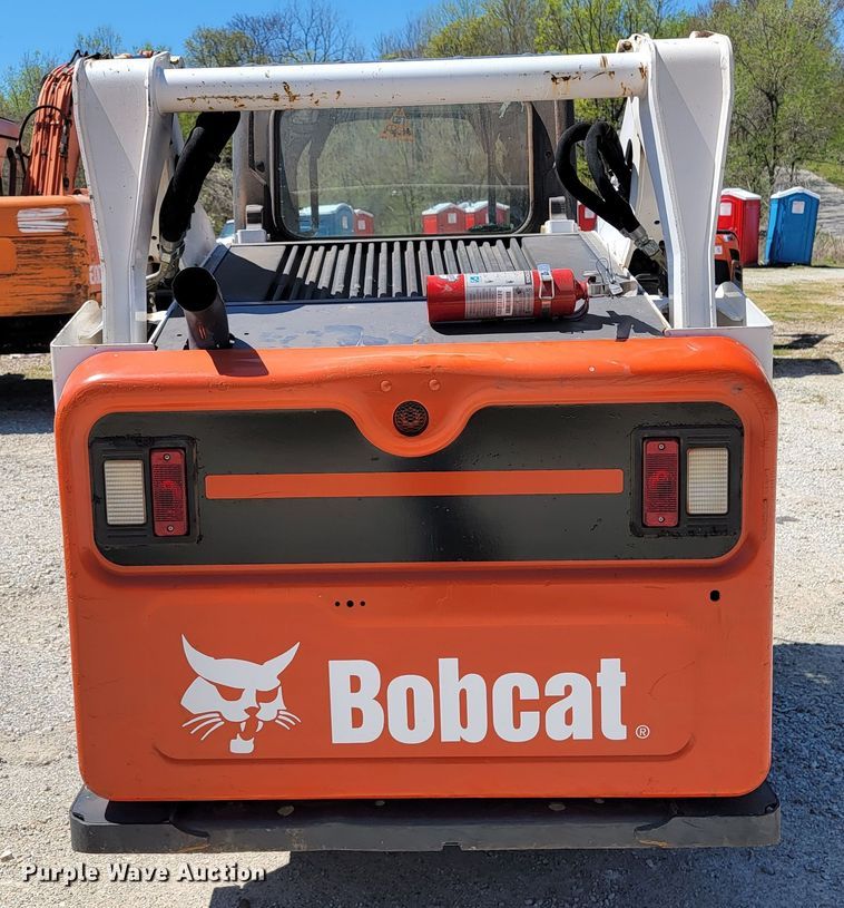 image for item HP9732 2016 Bobcat S530  skid steer loader