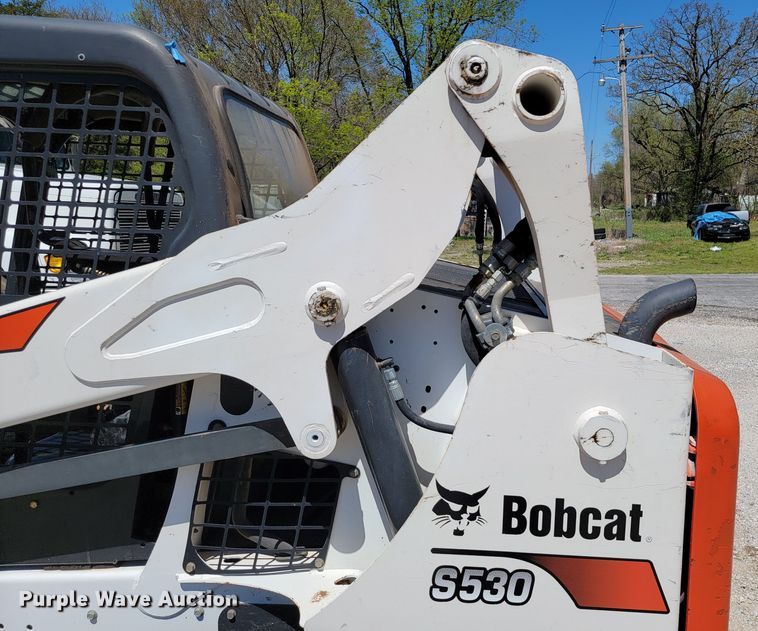 image for item HP9732 2016 Bobcat S530  skid steer loader