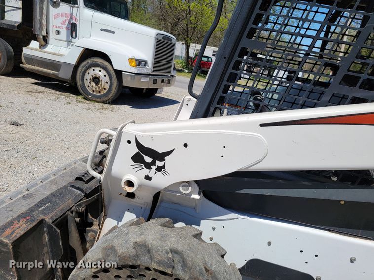 image for item HP9732 2016 Bobcat S530  skid steer loader
