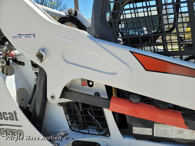 image for item HP9732 2016 Bobcat S530  skid steer loader