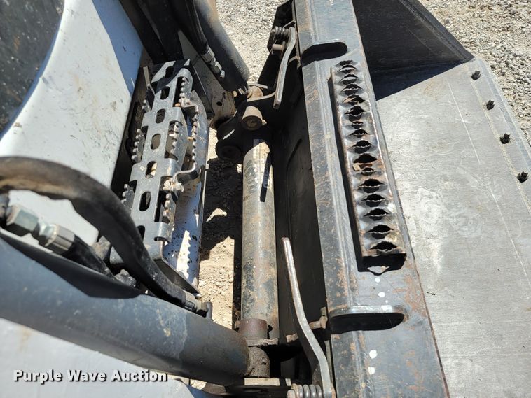 image for item HP9732 2016 Bobcat S530  skid steer loader